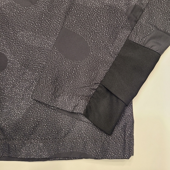 All in Motion Windbreaker Jacket Hooded Black Gray Camo Camouflage 8 10 - Picture 5 of 10